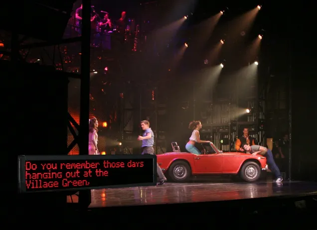 performance with car on stage